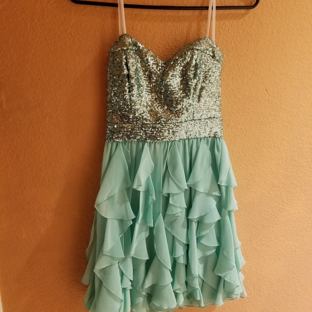 Windsor Sequins Dress